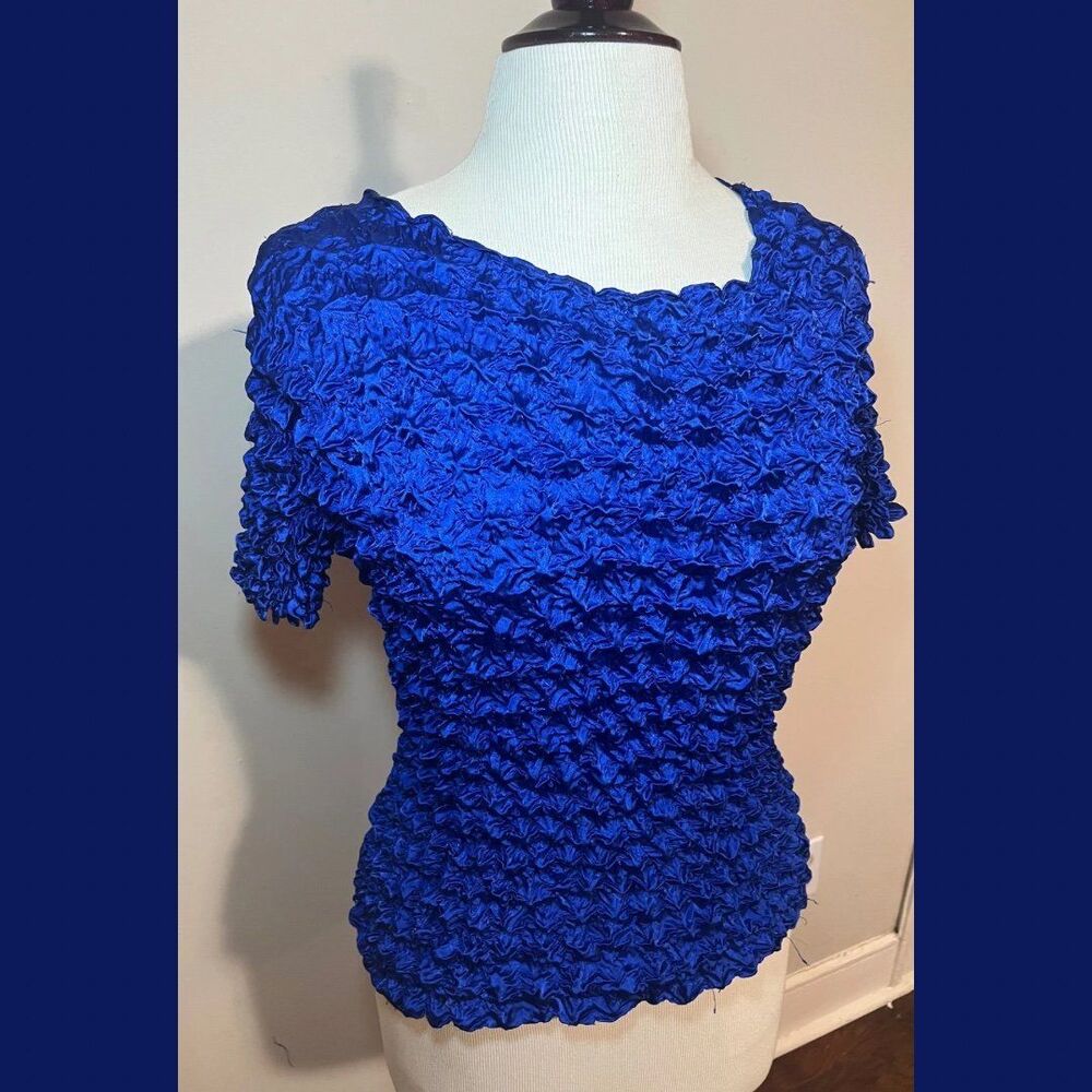 Y2K Textured Ruched Blue Top - Picture 2 of 4
